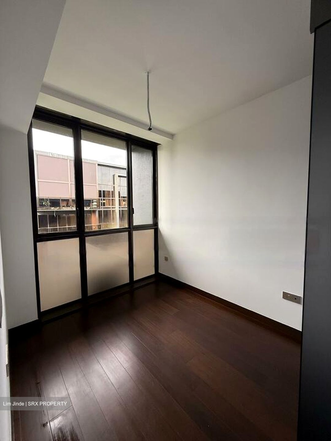 The Commodore (D27), Condominium #589265361